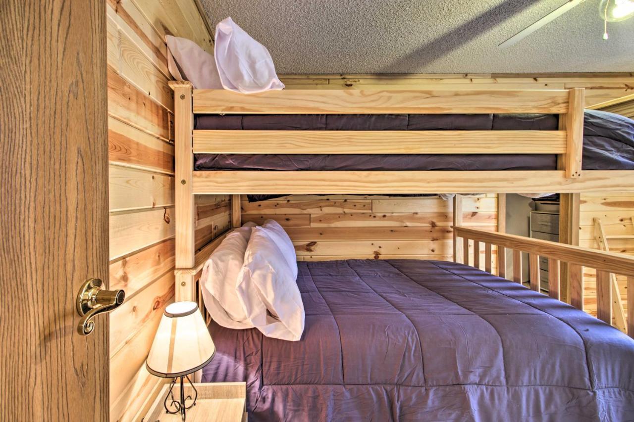 Cozy Crosby Cabin Near Serpent Lake And Main St 外观 照片